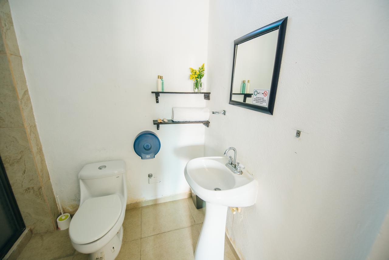 The Mermaid Hostel Beach (Adults Only) Канкун Екстериор снимка