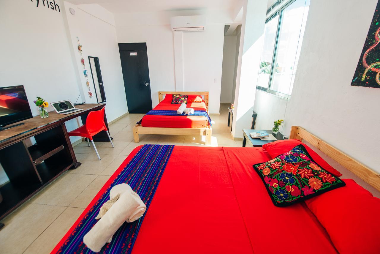 The Mermaid Hostel Beach (Adults Only) Канкун Екстериор снимка